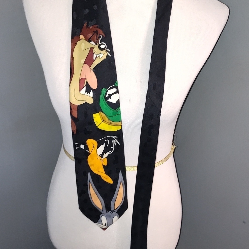 1996 Looney Tunes Mania Taz, Bugs Bunny, Daffy Duck, Marvin Martian Neck Tie
